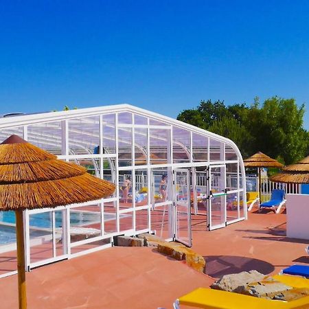 Camping Les Brillas Les Moutiers Esterno foto