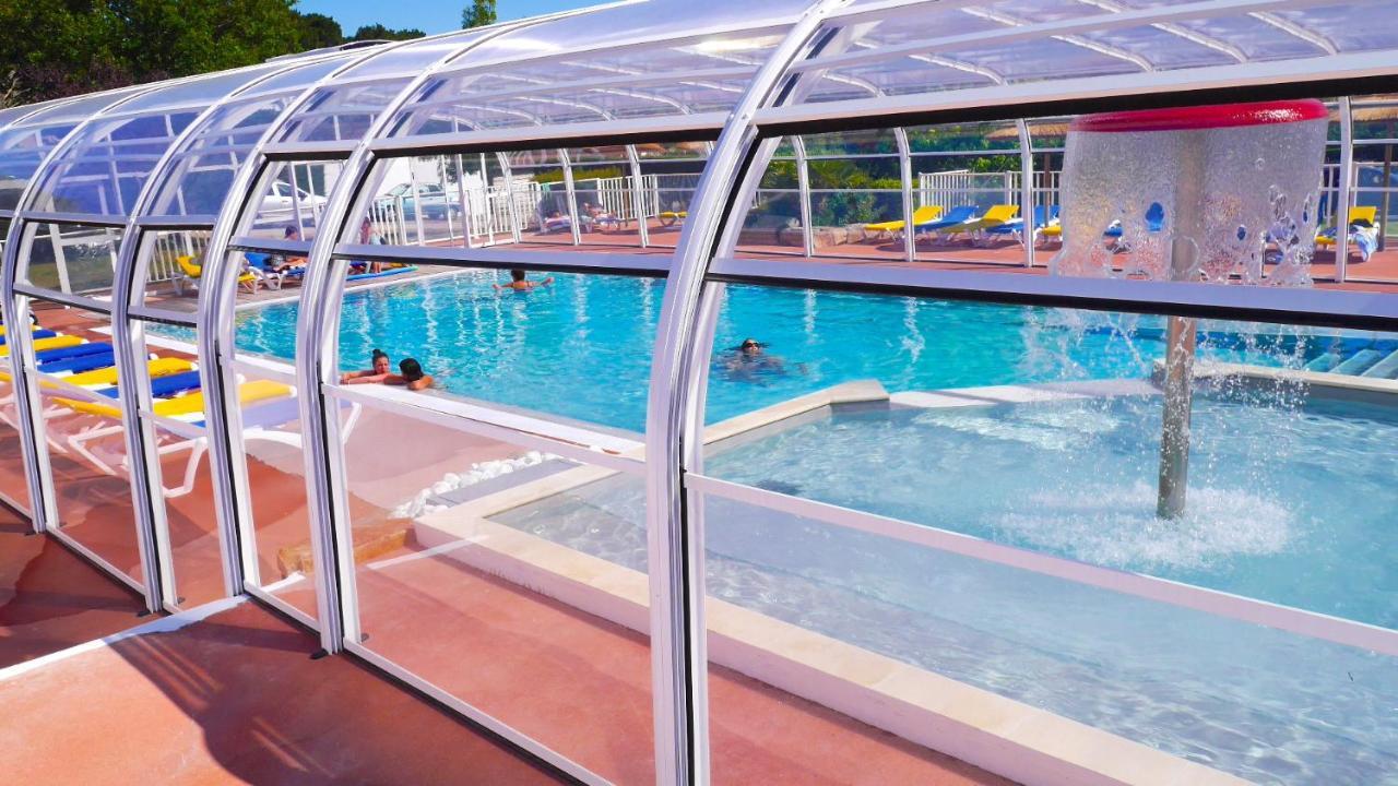 Camping Les Brillas Les Moutiers Esterno foto