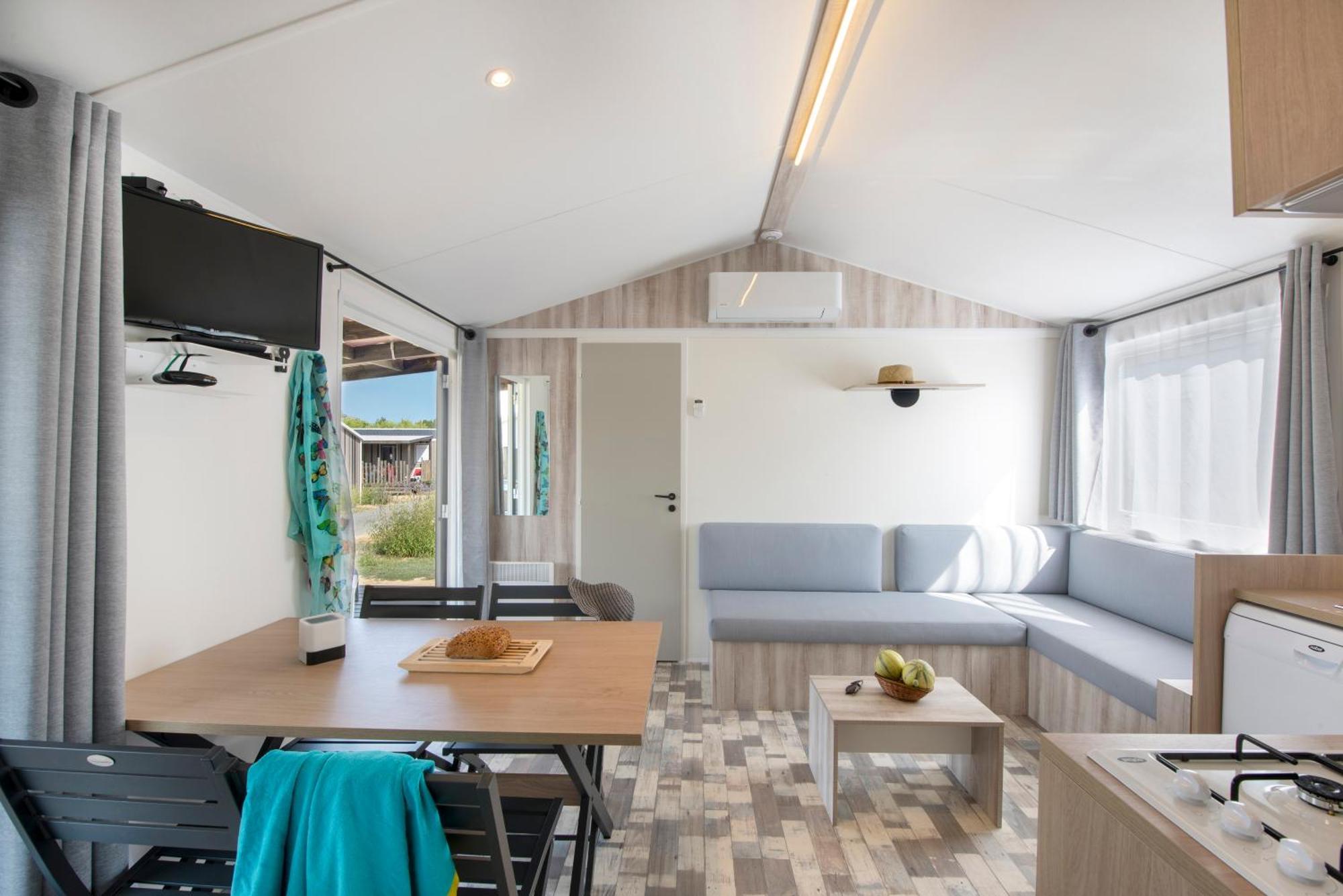 Camping Les Brillas Les Moutiers Esterno foto