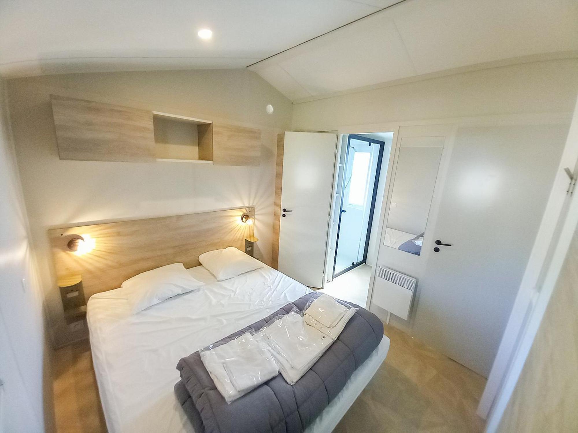 Camping Les Brillas Les Moutiers Esterno foto